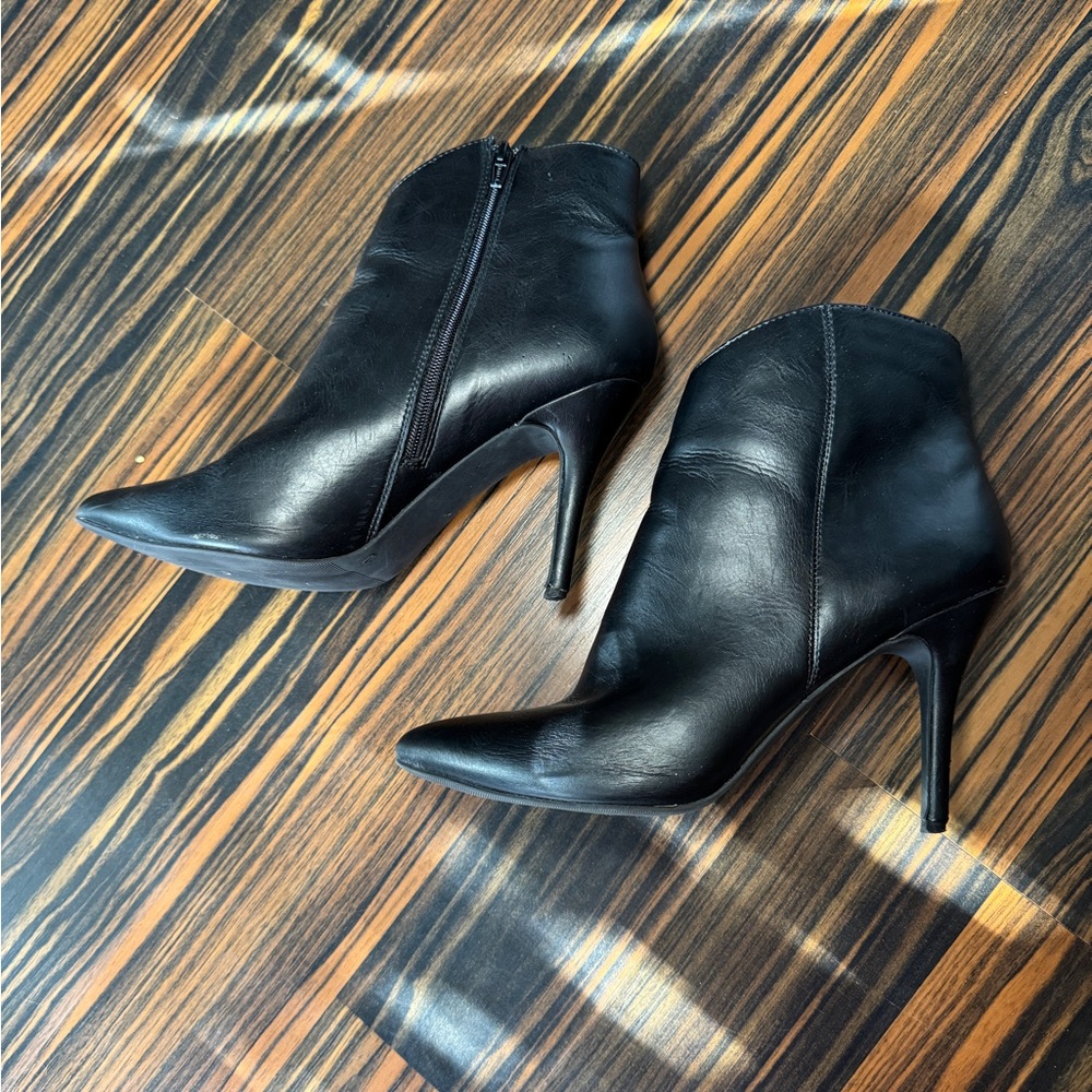 Candies Women’s Black Heeled Boot